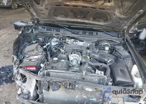 2004 Ford Crown Victoria Lx from USA, damaged, VIN 2FAHP74WX4X157182